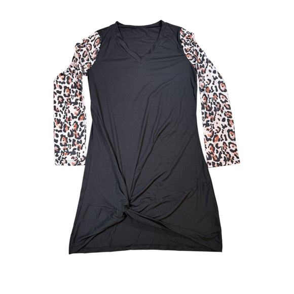 Cupshe Dresses & Skirts - NWT Cupshe Black Leopard Long Sleeve Dress Size Medium Twist Hem Stretchy